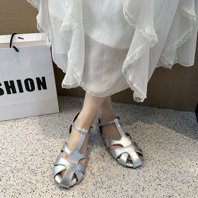 Cut Gladiator Sandals Low