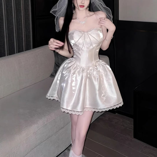 Strapless Sweetheart Neckline Satin Plain Mini A-Line Cocktail Dress