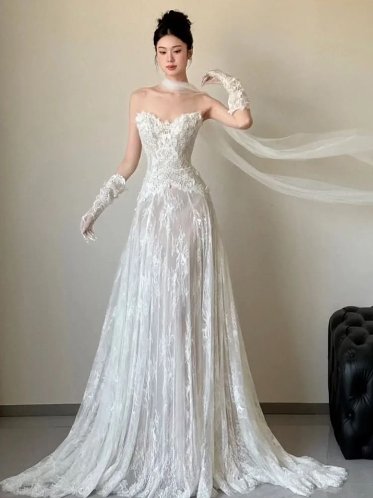 Plain Lace A-Line Tube Wedding Gown