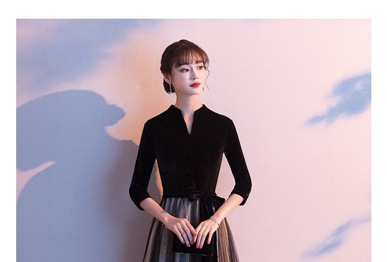 Gown Evening Panel Sheer A-Line Plain 3/4-Sleeve V-Neck