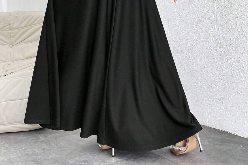 Sleeveless Square Neck Plain Maxi Evening Gown