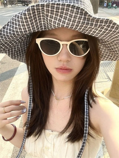 Plain Sunglasses Eye Cat