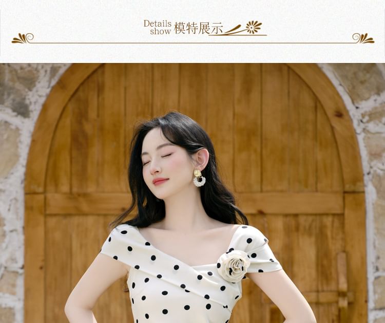 Short-Sleeve Square Neck Dotted Midi Bodycon Dress