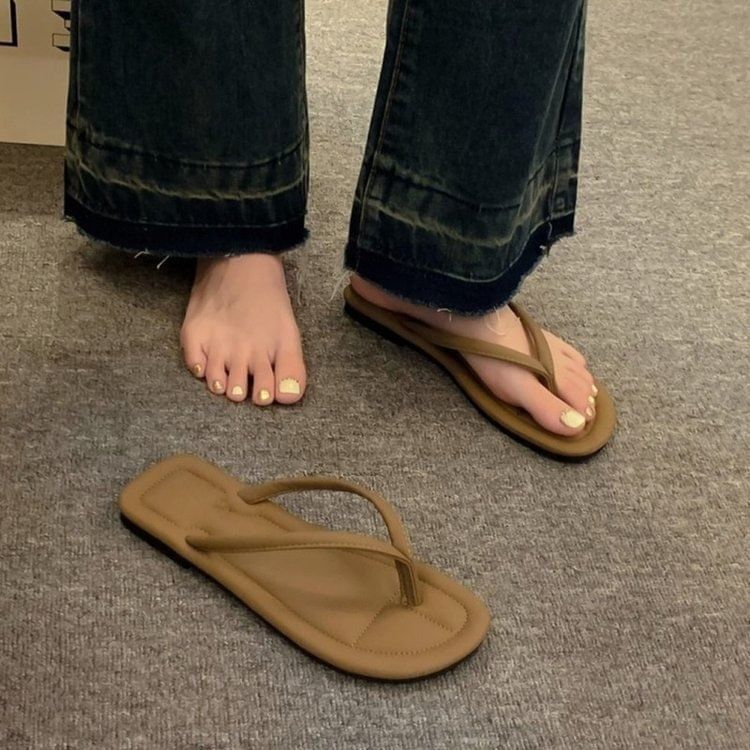 Plain Flip-Flops Flat