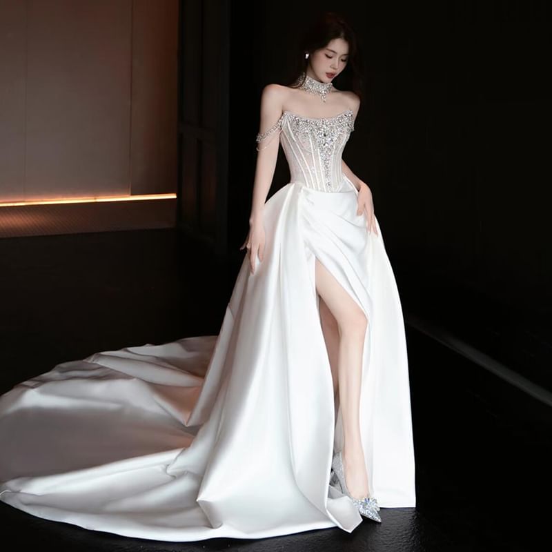 Set: Off-Shoulder Rhinestone Trained Slit Satin A-Line Wedding Gown + Choker