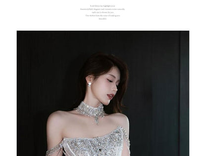 Set: Off-Shoulder Rhinestone Trained Slit Satin A-Line Wedding Gown + Choker