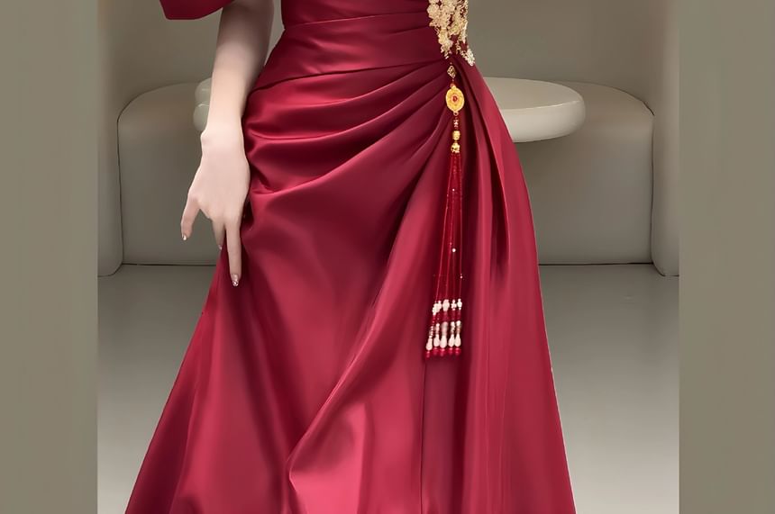 A-Line Off-Shoulder Gown Tassel Ruched Puff-Sleeve Evening