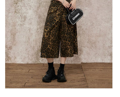 Mid Waist Leopard Print Wide Leg Jorts