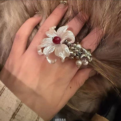 Pearl Alloy Faux Elastic Ring Floral