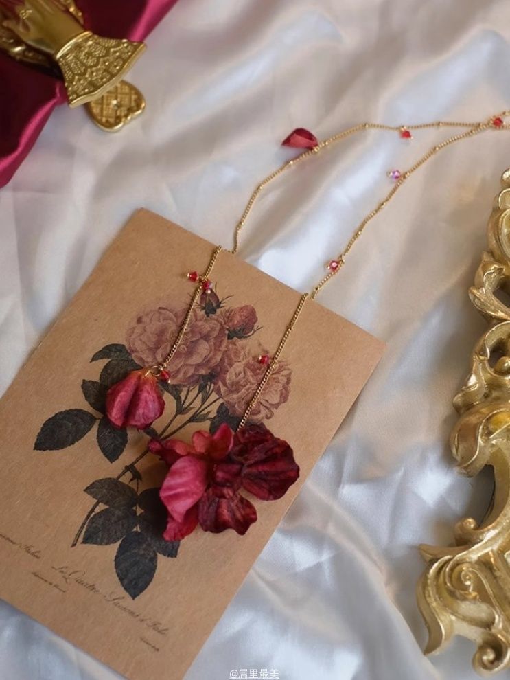 Alloy Lariat Petal Necklace