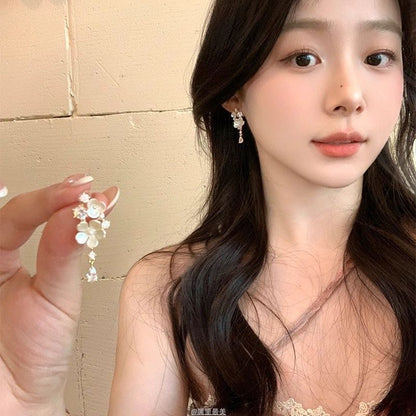 Rhinestone Alloy Floral Earring Drop