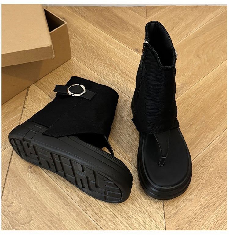 Boots Thong Buckled Platform