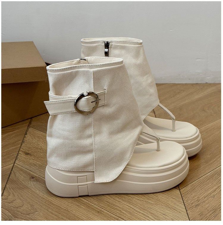 Boots Thong Buckled Platform