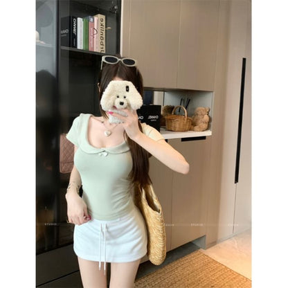 Plain Cropped Collared Tee with Short Sleeves