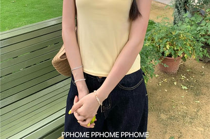 Plain Cropped Collared Tee with Short Sleeves