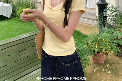 Plain Cropped Collared Tee with Short Sleeves