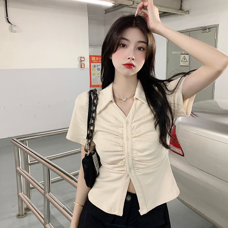 Plain Button-Up Short-Sleeved Shirt