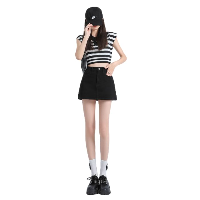 Mid Rise Washed Denim Skort