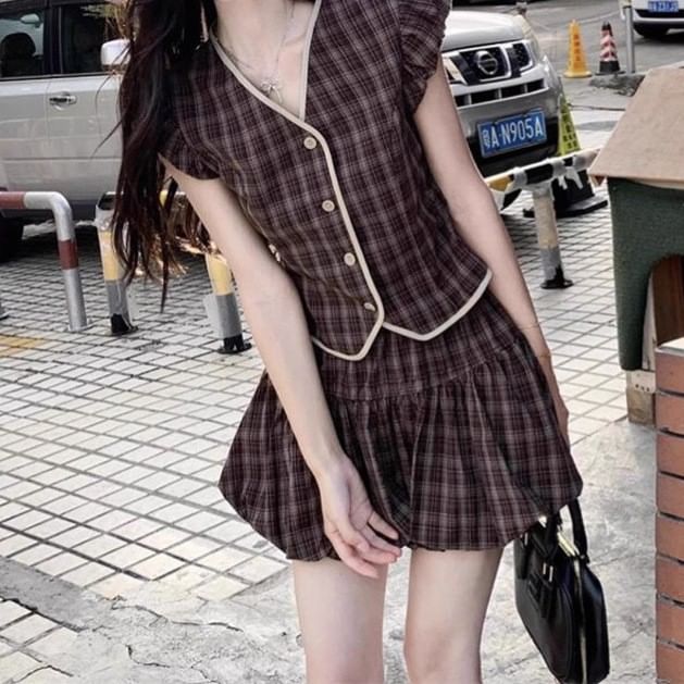 Plaid Cap-Sleeve Blouse & Bubble-Hem Mini Skirt Set