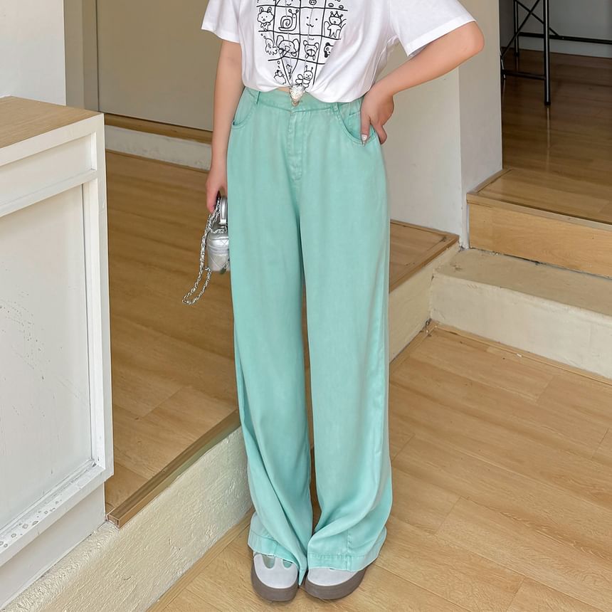 Plus Size High Rise Plain Wide Leg Jeans