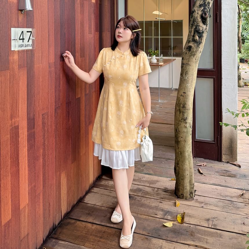 [XL-4XL] Short-Sleeve Floral A-Line Qipao