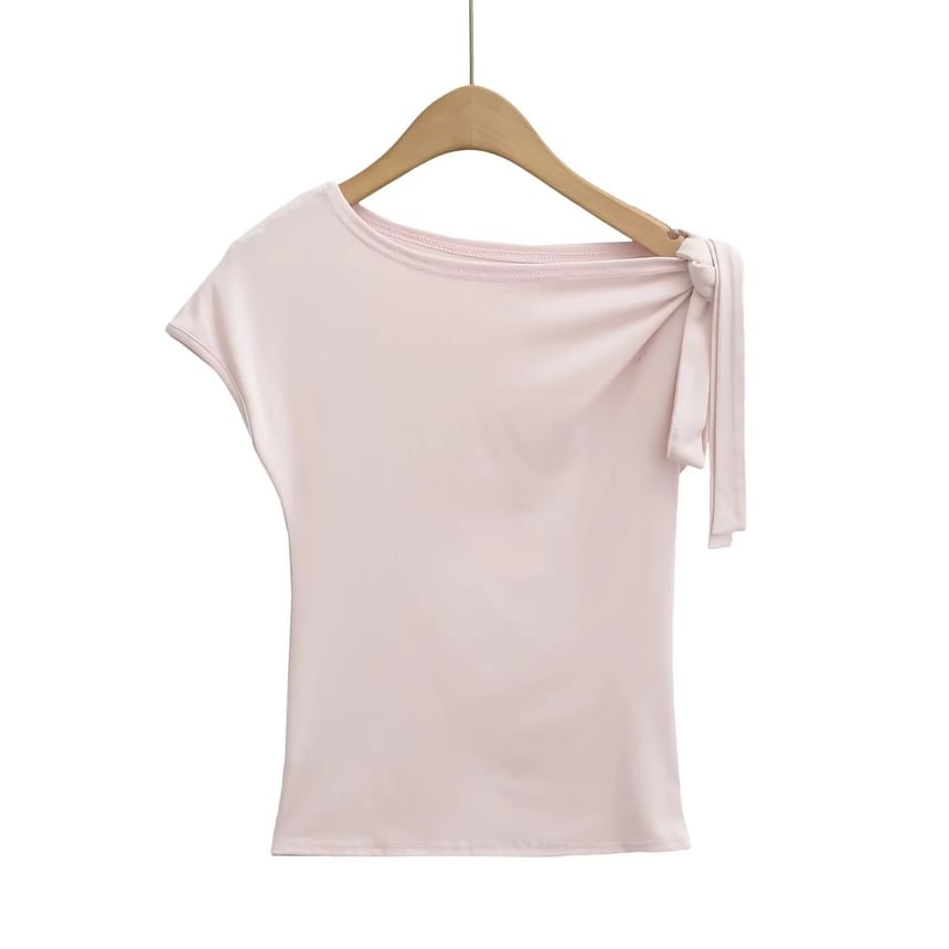 Knotted Cold-Shoulder Plain Tee, Short-Sleeved Slim Fit