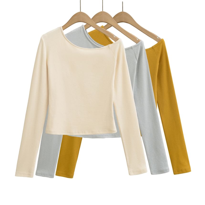 Cold-Shoulder Plain Slim Tee, Long-Sleeved