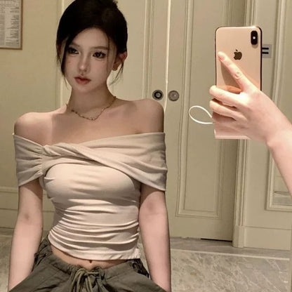 Cold-Shoulder Cropped Plain Mini Tee with Short Sleeves