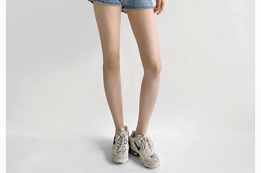 Low Rise Denim Hot Pants