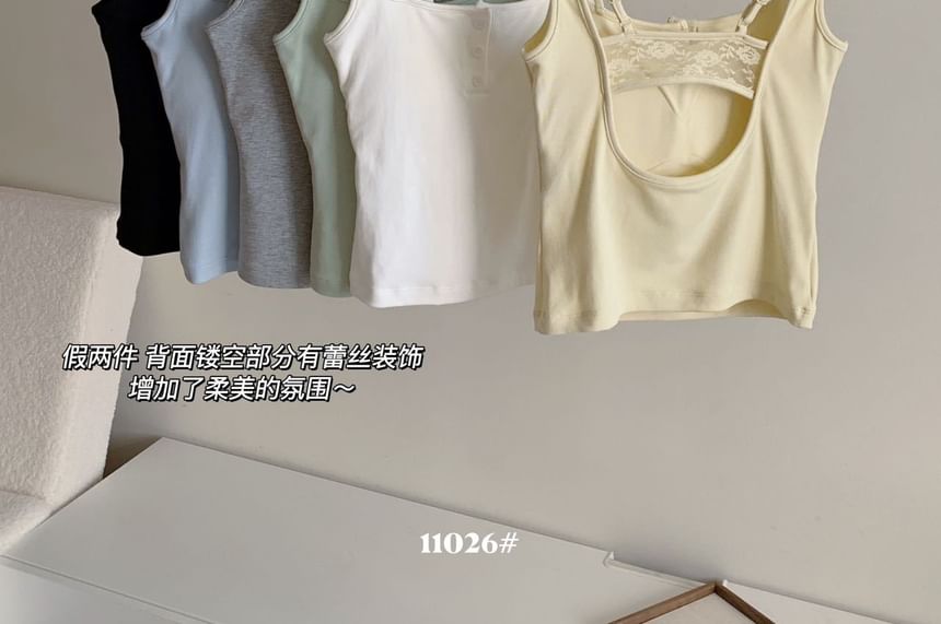 Open-Back Henley Tank with Padded Mock-Layer Cropped Slim Fit