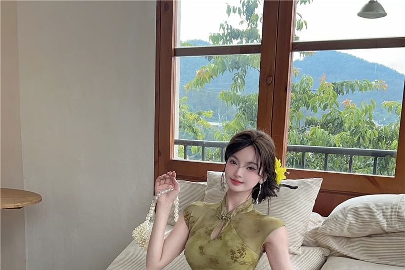 Cap-Sleeve Stand Collar Floral Print Cutout Ruched Mini Sheath Qipao