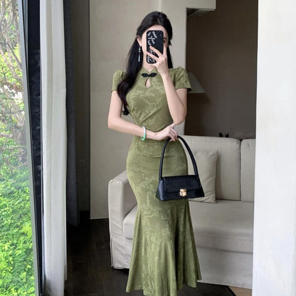 Short-Sleeve Jacquard Cutout Midi Mermaid Qipao