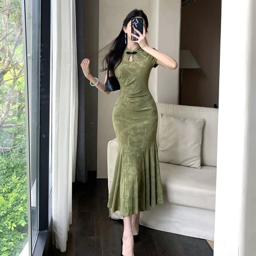Short-Sleeve Jacquard Cutout Midi Mermaid Qipao