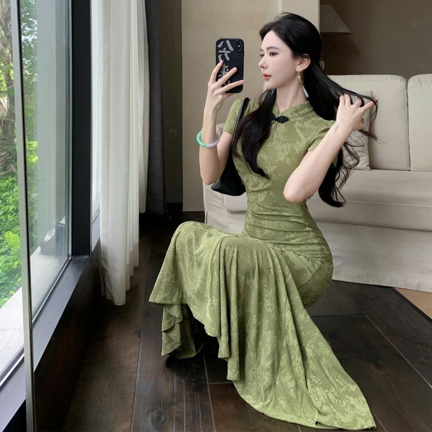 Short-Sleeve Jacquard Cutout Midi Mermaid Qipao