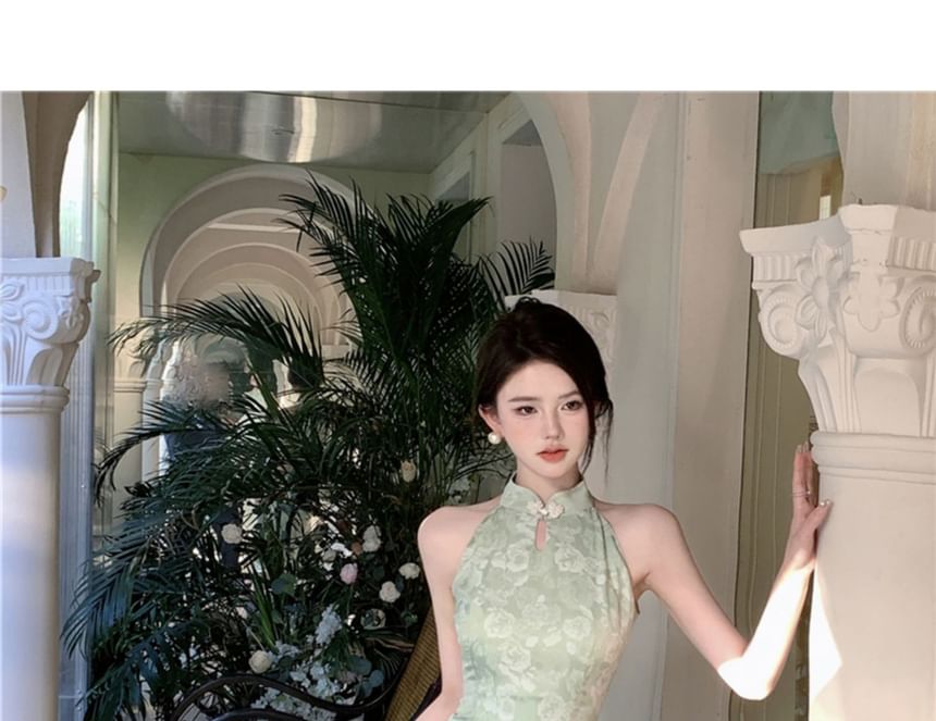Sleeveless Floral Slit Maxi Qipao