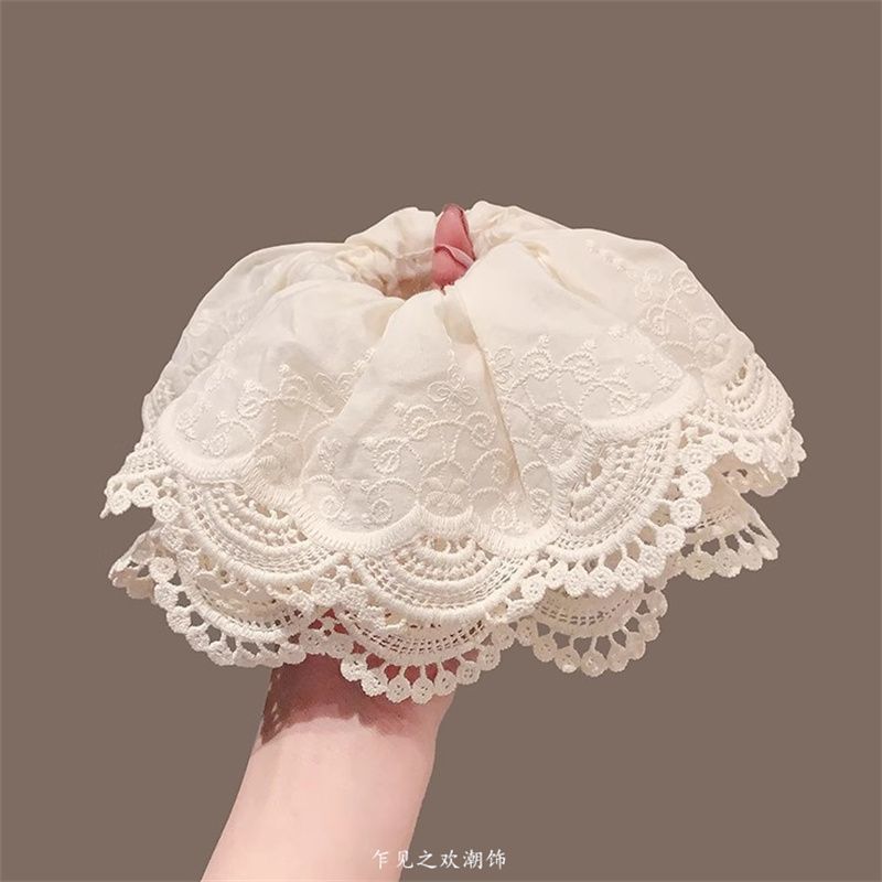 Scrunchie Ruffle Lace Trim