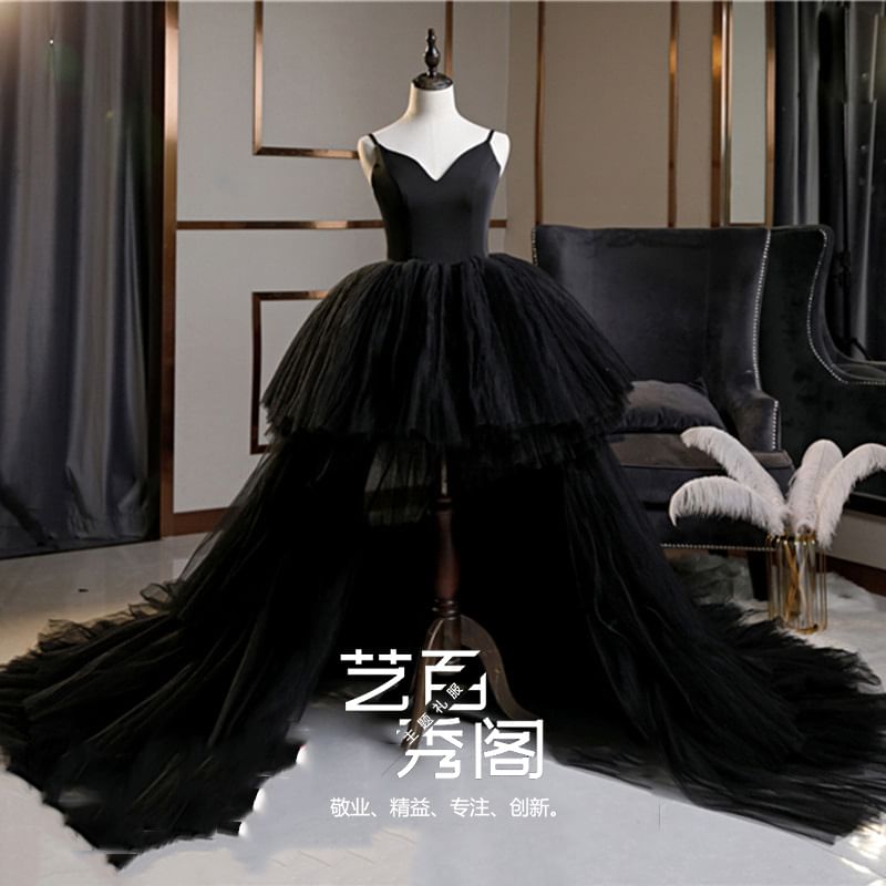 Gown Plain Tiered Wedding Spaghetti Strap