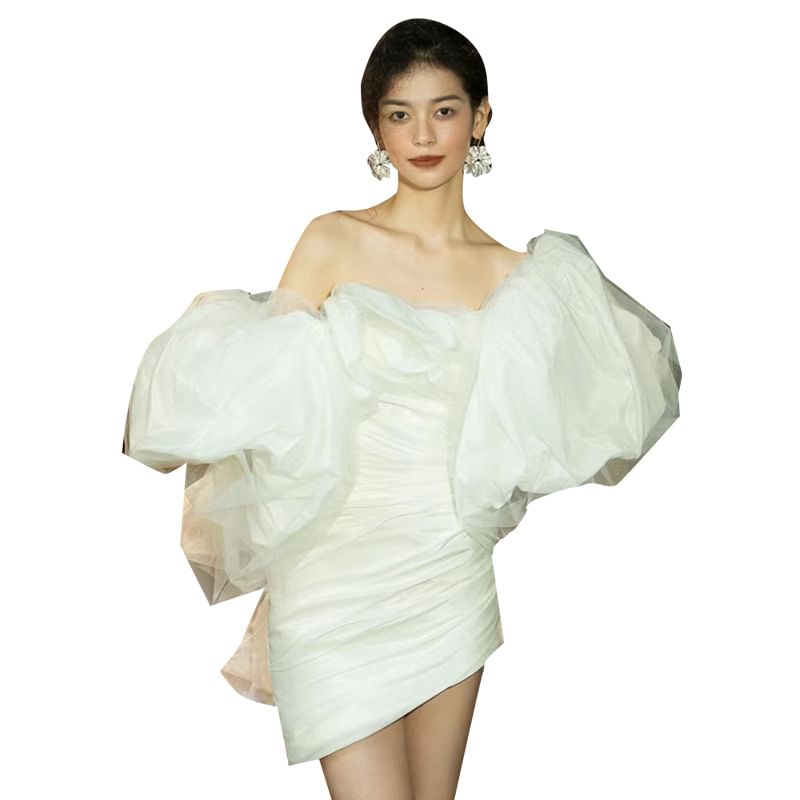 Strapless Plain Ruffle Trim Wedding Gown