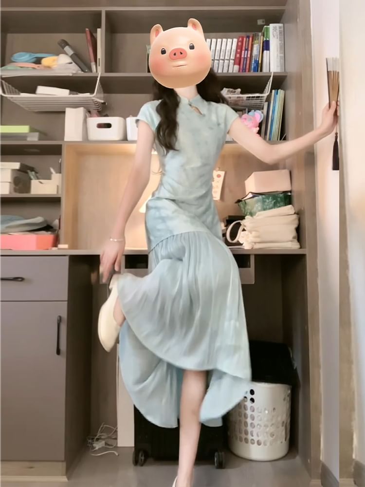 Short-Sleeve Floral Panel Midi A-Line Qipao