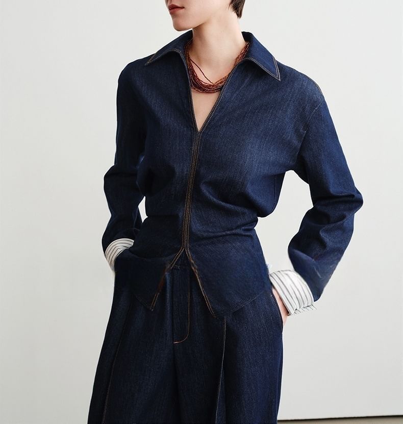 Denim Long-Sleeved Shirt / High-Rise Wide-Leg Jeans