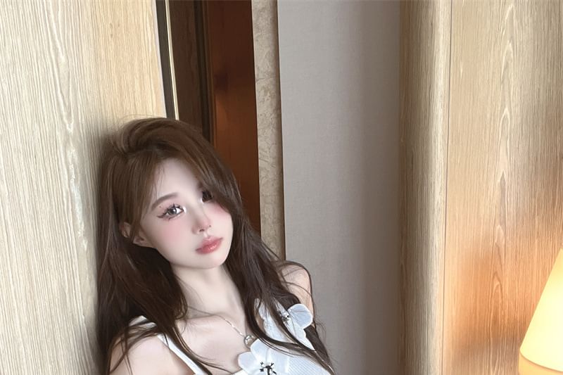 Crop Tank Asymmetrical Floral Top