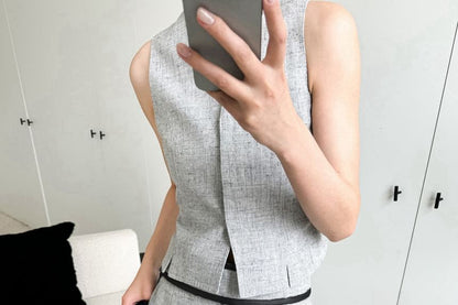 V-Neck Sleeveless Top / Straight Dress Pants / Skirt