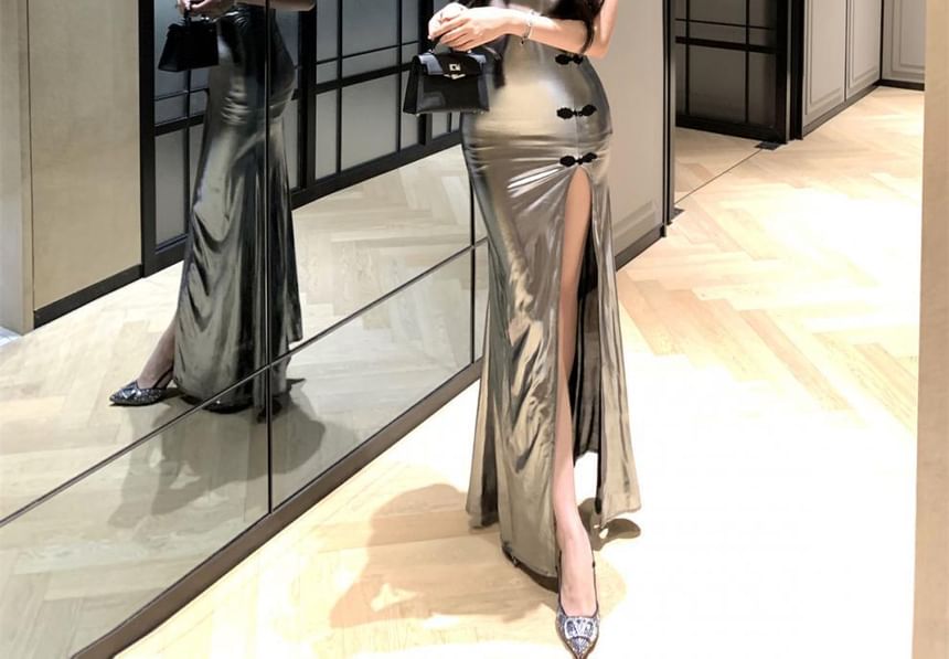 Sleeveless Glitter Slit Maxi Qipao