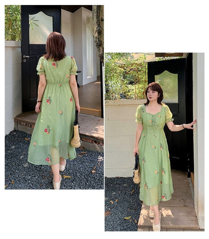 Plus Size Short Sleeve Sweetheart Neck Floral Embroidered Midi A-Line Dress