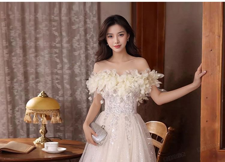 Off Shoulder Embellished A-Line Evening Gown Flower