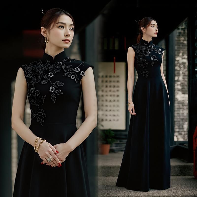 A-Line Evening Embroidered Floral Gown Neck Mock Sleeveless