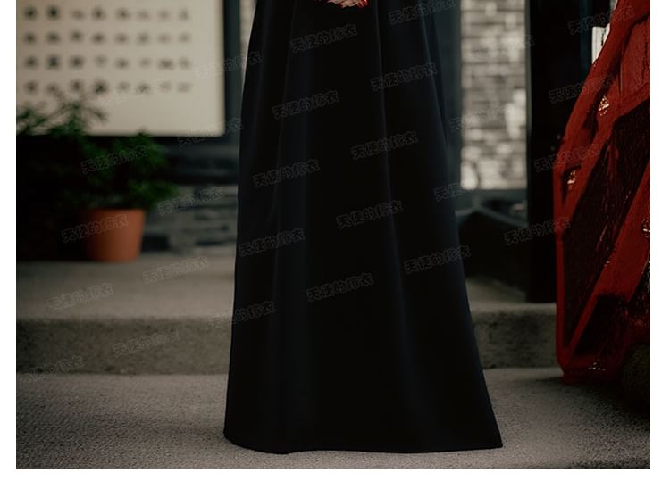 A-Line Evening Embroidered Floral Gown Neck Mock Sleeveless