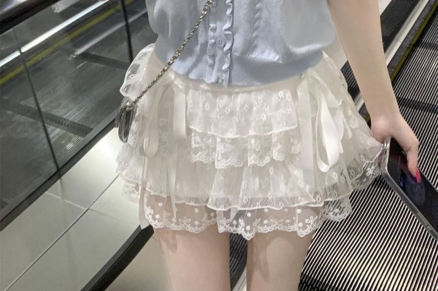 Frill-Trimmed Button Knit Top with Collar and Short Sleeves