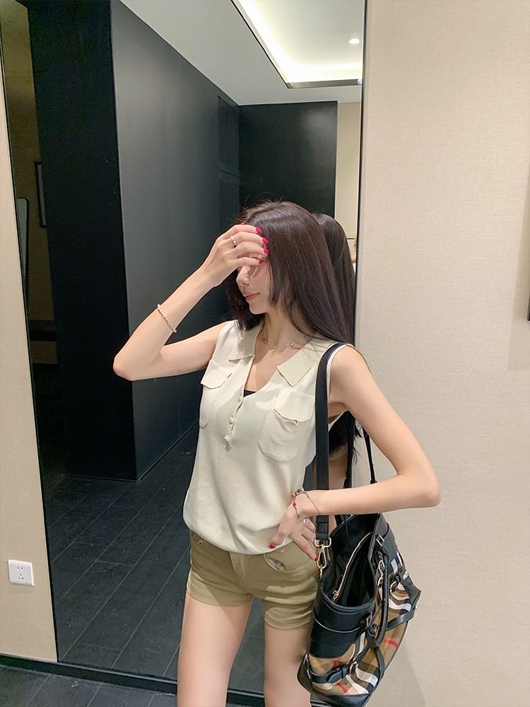 Collared V-Neck Knit Top with Sleeveless Plain Flap Pocket and Refined Style