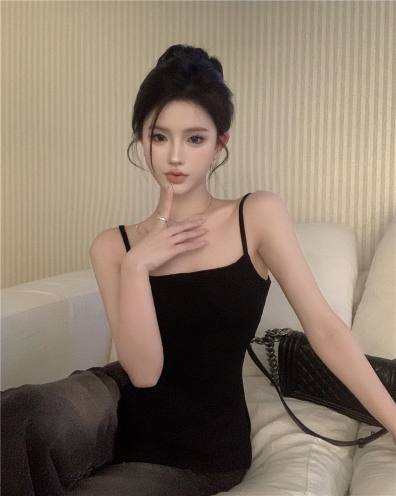 Asymmetrical Slit Padded Camisole Top with Plain Finish and Sleek Cut